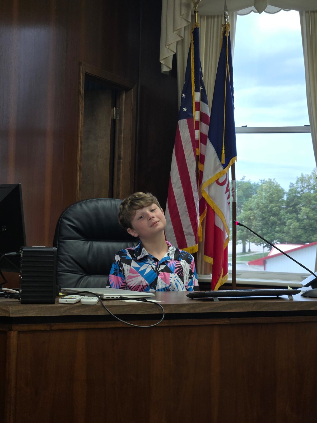 Carter in the judge’s chair